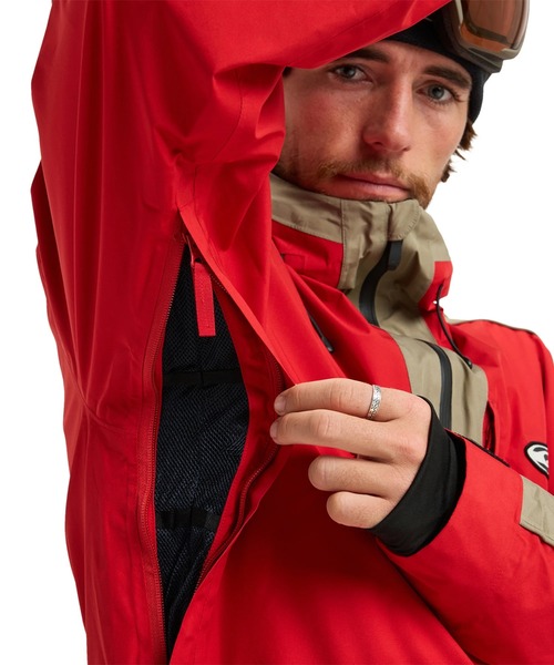 Quiksilver（クイックシルバー）の「HIGH ALTITUDE GORE-TEX/クイックシルバーゴアテックススキースノーボードウェア(ジャケット)（マウンテンパーカー・メンズ・レッド/ベージュ・X-LARGE/LARGE/MEDIUM/SMALL）」の4枚目の写真