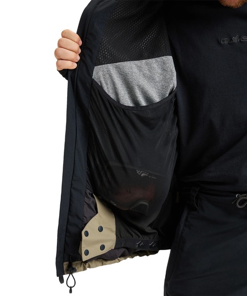 Quiksilver（クイックシルバー）の「HIGH ALTITUDE GORE-TEX/クイックシルバーゴアテックススキースノーボードウェア(ジャケット)（マウンテンパーカー・メンズ・レッド/ベージュ・X-LARGE/LARGE/MEDIUM/SMALL）」の15枚目の写真