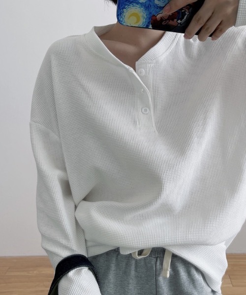 SHEPP(シープ)の「ルーズワッフルヘンリーネックロンT(Tシャツ/カットソー・レディース・ホワイト/ブラック/グレー・L/M)」の20枚目の写真