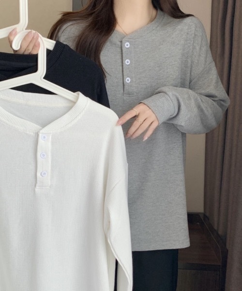 SHEPP(シープ)の「ルーズワッフルヘンリーネックロンT(Tシャツ/カットソー・レディース・ホワイト/ブラック/グレー・L/M)」の19枚目の写真