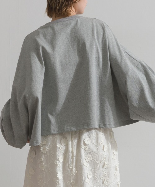 enhaut(アンオート)の「OE天竺 ワイドボリューム クロップド Tシャツ ロンT 長袖(Tシャツ/カットソー・レディース・ブラック/杢グレー/ブルー/レッド・FREE)」の22枚目の写真