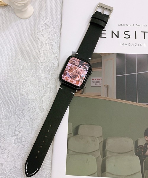Fun & Daily(ファンアンドデイリー)の「Cow Leather Apple Watch Band / アップルウオッチ(デジタル腕時計・メンズ・ブラック/ライトブラウン・A/B)」の3枚目の写真