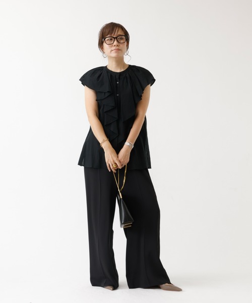 DESIGNWORKS(デザインワークス)の「フロントラッフルブラウス(シャツ/ブラウス・レディース・ブラック/ネイビー/ベージュ/ホワイト・フリー)」の5枚目の写真