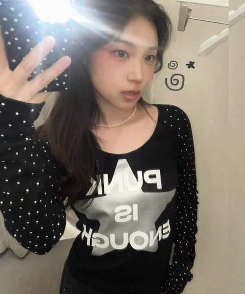 SETUP-EXE(セットアップイーエックスイー)の「STAR SLEEVE PUNK TOP / BLACK(Tシャツ/カットソー・レディース・その他・OS)」の5枚目の写真
