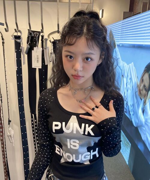 SETUP-EXE(セットアップイーエックスイー)の「STAR SLEEVE PUNK TOP / BLACK(Tシャツ/カットソー・レディース・その他・OS)」の11枚目の写真