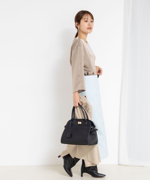 NOLLEY’S Sophi(ノーリーズソフィ)の「ウォッシャブル2WAYサテンブラウス(シャツ/ブラウス・レディース・カーキ/オフホワイト・38/36)」の3枚目の写真