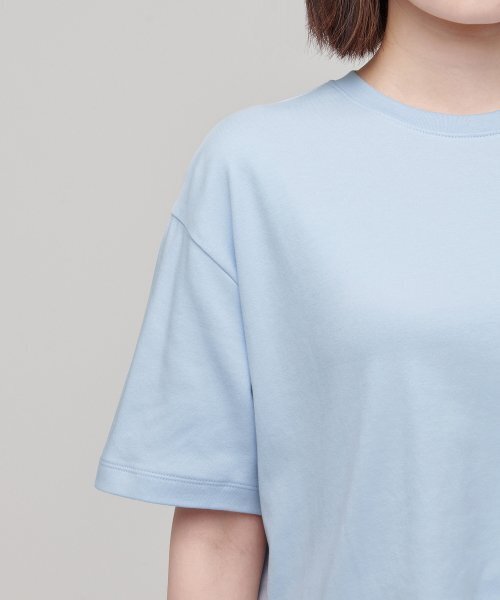 MUSINSA STANDARD WOMAN（ムシンサスタンダードウーマン）の「ウィメンズリラックスフィットクルーネッククロップTシャツ[パステルブルー]（Tシャツ/カットソー・レディース・その他・SMALL/MEDIUM/LARGE/X-SMALL）」の5枚目の写真