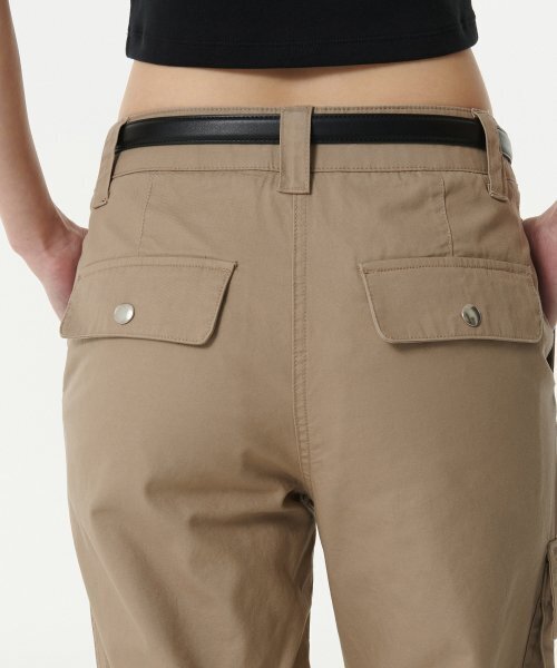 MUSINSA STANDARD WOMAN（ムシンサスタンダードウーマン）の「ウィメンズセミブーツカットユーティリティカーゴパンツ[ベージュ]（その他パンツ・レディース・その他・30/24/25/26/27/28/29）」の9枚目の写真