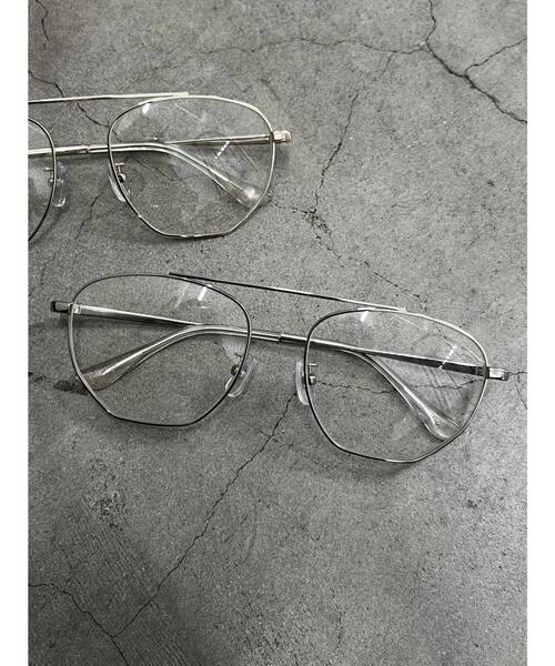 EMODA（エモダ）の「シングルブリッジグラス（サングラス・レディース・シルバー/ゴールド・FREE）」の3枚目の写真