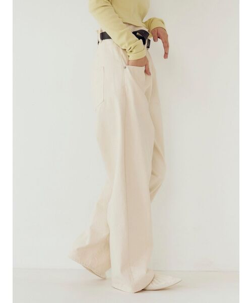 Ungrid（アングリッド）の「ウエストデザインルーズデニム（デニムパンツ・レディース・ブルー/アイボリー・24inch/25inch/26inch）」の10枚目の写真