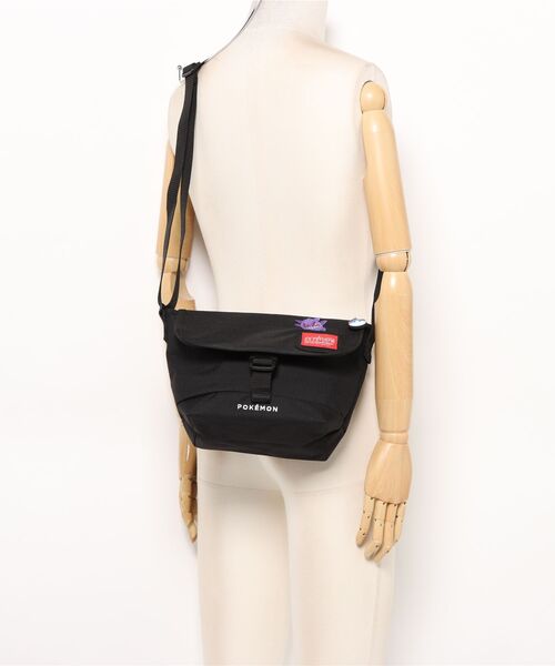 Manhattan Portage（マンハッタンポーテージ）の「NYLON MESSENGER BAG (XXS) FZP Pokemon 25（メッセンジャーバッグ・メンズ・ブラック・X-SMALL）」の18枚目の写真