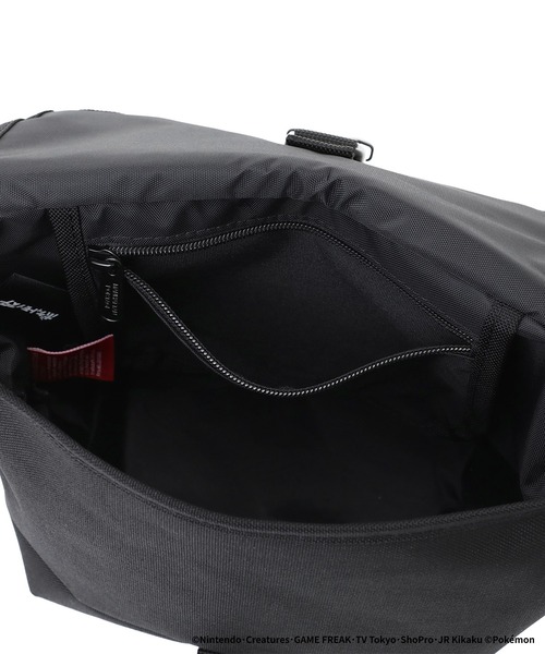 Manhattan Portage（マンハッタンポーテージ）の「NYLON MESSENGER BAG (XXS) FZP Pokemon 25（メッセンジャーバッグ・メンズ・ブラック・X-SMALL）」の8枚目の写真