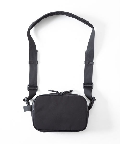 MAKAVELIC(マキャベリック)の「【MAKAVELIC】OMMAND WAIST BAG(ショルダーバッグ・メンズ・ブラック/ネイビー・FREE)」の3枚目の写真