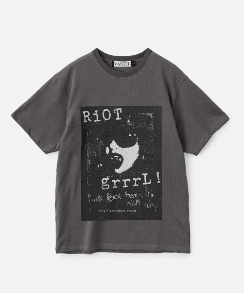 VASTIC(バスティック)の「リオットTシャツ_チャコール(Tシャツ/カットソー・メンズ・その他・MEDIUM/LARGE/X-LARGE)」の2枚目の写真