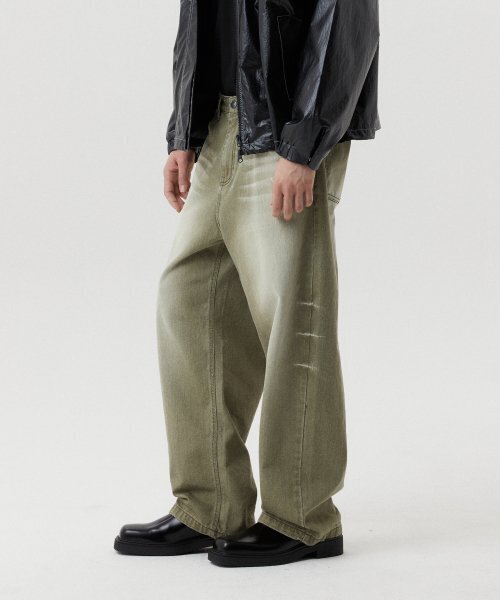 WMC(ダブリューエムシー)の「クリースワイドデニム_オリーブ(デニムパンツ・メンズ・オリーブ・36(XL)/30(M)/32(L))」の1枚目の写真