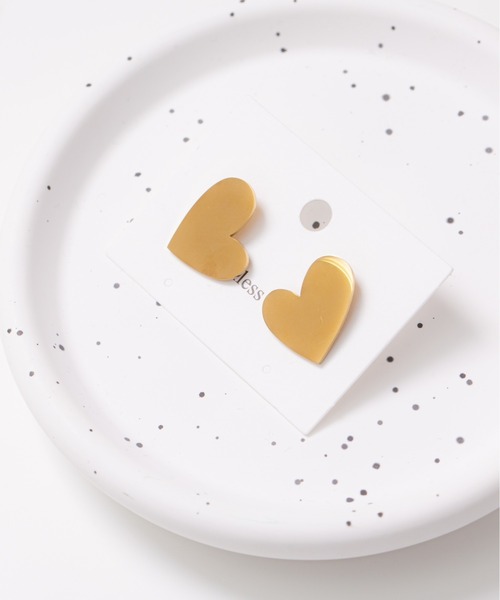 TONE SELECT GOODS（トーンセレクトグッズ）の「【Peony/ピオニー】/ステンレス　ミラーハートピアス（ピアス（両耳用）・レディース・ゴールド/シルバー・FREE）」の3枚目の写真