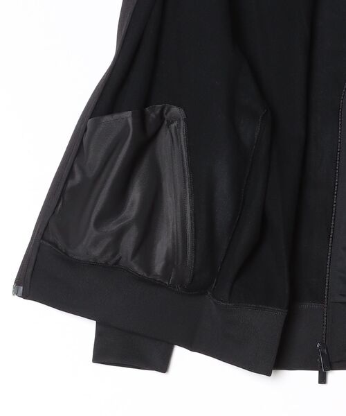 adidas（アディダス）の「ファイヤーバード トラックトップ ルーズ / ジャージ / トラックジャケット / アディダスオリジナルス adidas Originals（ジャージ・レディース・ブラック・X-LARGE/SMALL/MEDIUM/LARGE/XX-LARGE/X-SMALL）」の7枚目の写真