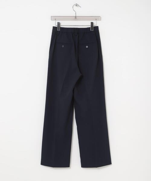 URBAN RESEARCH(アーバンリサーチ)の「『3サイズ展開』タックストレートスラックス(その他パンツ・レディース・ブラック/ネイビー・40/36/38)」の22枚目の写真