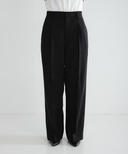 URBAN RESEARCH(アーバンリサーチ)の「『3サイズ展開』タックストレートスラックス(その他パンツ・レディース・ブラック/ネイビー・40/36/38)」の16枚目の写真