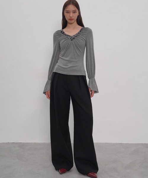 EIGHTHMONTH（エイスマンス）の「VネックフラワートップスEM25a152【EIGHTHMONTH】（Tシャツ/カットソー・レディース・ブラウン/グレー・M/S）」の11枚目の写真