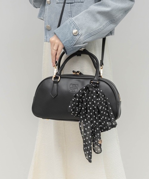 RANDA（ランダ）の「2WAY スカーフ付きエンボスロゴボストンバッグ（ハンドバッグ・レディース・ブラック/ブラウン/アイボリー・FREE）」の3枚目の写真