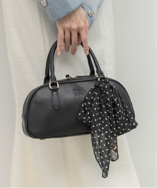 RANDA（ランダ）の「2WAY スカーフ付きエンボスロゴボストンバッグ（ハンドバッグ・レディース・ブラック/ブラウン/アイボリー・FREE）」の4枚目の写真