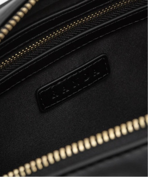 RANDA（ランダ）の「2WAY スカーフ付きエンボスロゴボストンバッグ（ハンドバッグ・レディース・ブラック/ブラウン/アイボリー・FREE）」の17枚目の写真