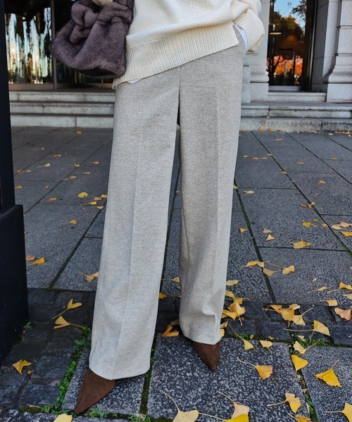 esutoreja（エストレジャ）の「ウールライクセンタープレスパンツ（スラックス・レディース・チャコール/オートミール/ブラック・S/M）」の3枚目の写真