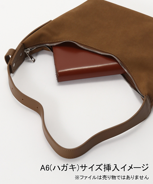 B.C STOCK(ベーセーストック)の「ハーフムーンショルダーバッグ(ショルダーバッグ・レディース・ブラウン/ブラック・FREE)」の4枚目の写真