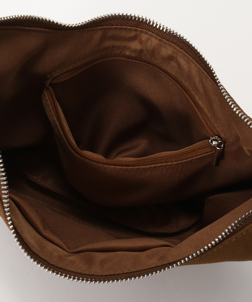 B.C STOCK(ベーセーストック)の「ハーフムーンショルダーバッグ(ショルダーバッグ・レディース・ブラウン/ブラック・FREE)」の5枚目の写真