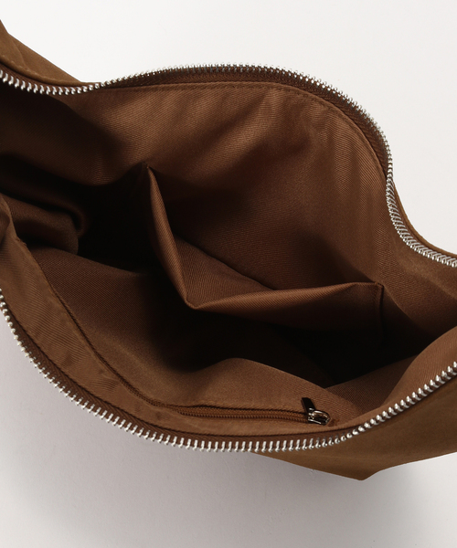 B.C STOCK(ベーセーストック)の「ハーフムーンショルダーバッグ(ショルダーバッグ・レディース・ブラウン/ブラック・FREE)」の6枚目の写真