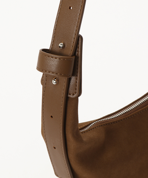 B.C STOCK(ベーセーストック)の「ハーフムーンショルダーバッグ(ショルダーバッグ・レディース・ブラウン/ブラック・FREE)」の7枚目の写真