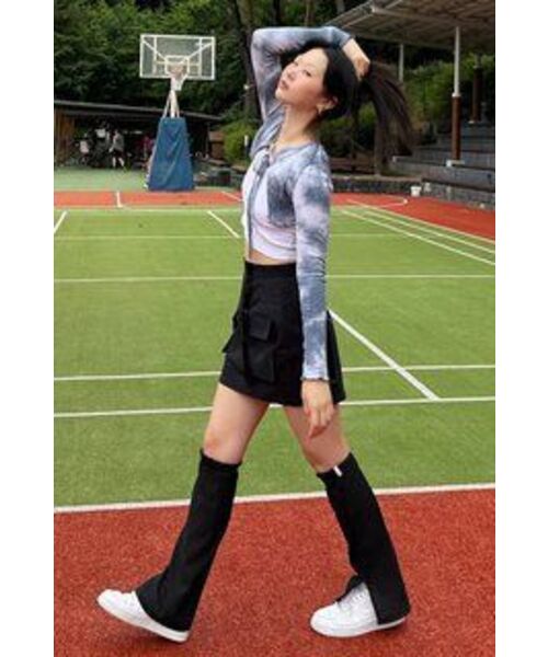 FANYOUNG(ファンヤング)の「ミッドライズストラップカーゴミニスカート(スカート・レディース・その他・SMALL/MEDIUM)」の9枚目の写真