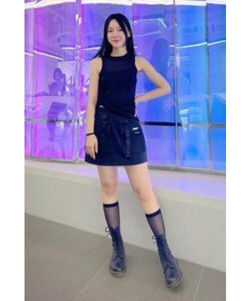 FANYOUNG(ファンヤング)の「ミッドライズストラップカーゴミニスカート(スカート・レディース・その他・SMALL/MEDIUM)」の12枚目の写真