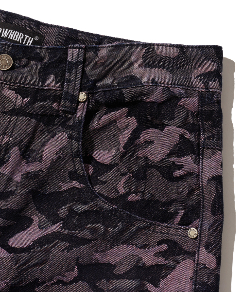BROWNBREATH(ブラウンブレス)の「CAMO BIG POCKET DENIM PANTS - BURGUNDY(デニムパンツ・レディース・その他・S/M/L/XL)」の4枚目の写真