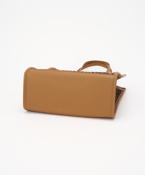 IACUCCI（イアクッチ）の「ジュリエッタ RETE PAGLIA/RUGA（トートバッグ・レディース・キャメル/ライトグリーン/ダークブラウン/アイボリー・FREE）」の17枚目の写真