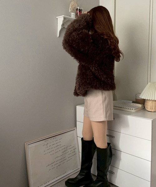 merrylatte(メリーラテ)の「ショート丈ファージャケット / ファーコート 【NOUA】(ブルゾン・レディース・ブラウン/アイボリー・FREE)」の10枚目の写真