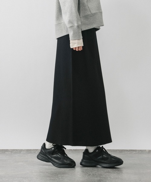 GLOBAL WORK（グローバルワーク）の「ニットリブIラインスカート/632948（スカート・レディース・オフホワイト/ダークブラウン/ブラック・LARGE/MEDIUM）」の2枚目の写真