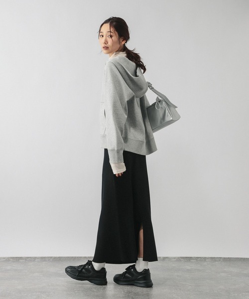 GLOBAL WORK（グローバルワーク）の「ニットリブIラインスカート/632948（スカート・レディース・オフホワイト/ダークブラウン/ブラック・LARGE/MEDIUM）」の5枚目の写真