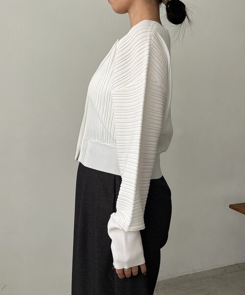 CAPRICIEUX LE'MAGE（カプリシューレマージュ）の「プリーツパフカーディガン（カーディガン/ボレロ・レディース・チャコールグレー/ホワイト/ピンク/ベージュ・FREE）」の14枚目の写真