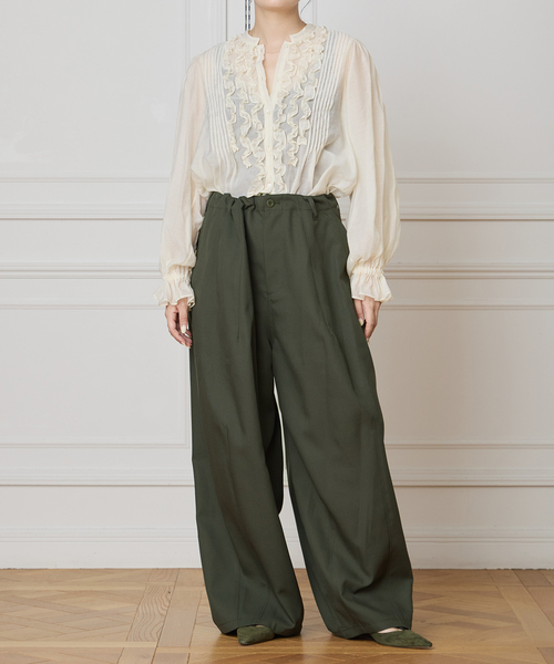 IENA LA BOUCLE（イエナラブークル）の「《追加》IENA LA BOUCLE ブライトギャバイージーバルーンパンツ（その他パンツ・レディース・ベージュ系その他/カーキ・38/36）」の4枚目の写真