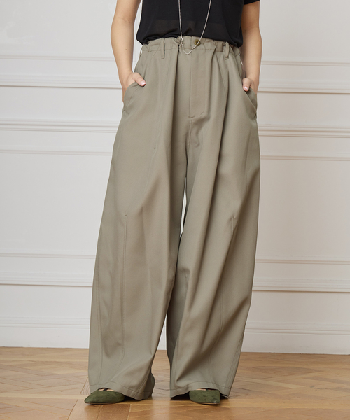 IENA LA BOUCLE（イエナラブークル）の「《追加》IENA LA BOUCLE ブライトギャバイージーバルーンパンツ（その他パンツ・レディース・ベージュ系その他/カーキ・38/36）」の5枚目の写真