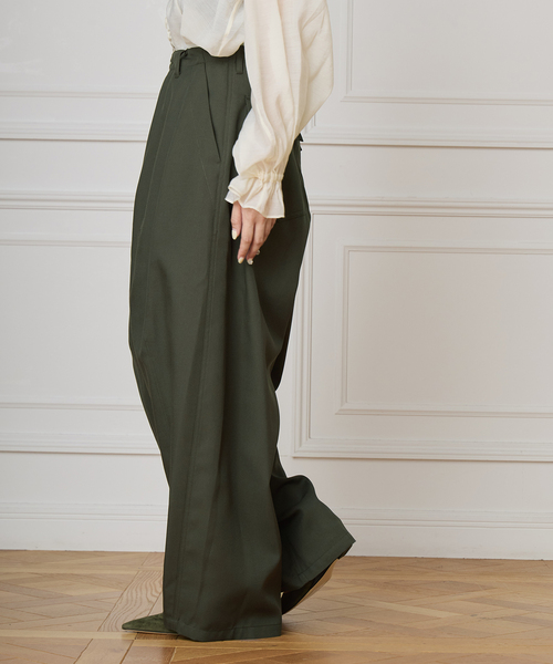 IENA LA BOUCLE（イエナラブークル）の「《追加》IENA LA BOUCLE ブライトギャバイージーバルーンパンツ（その他パンツ・レディース・ベージュ系その他/カーキ・38/36）」の13枚目の写真