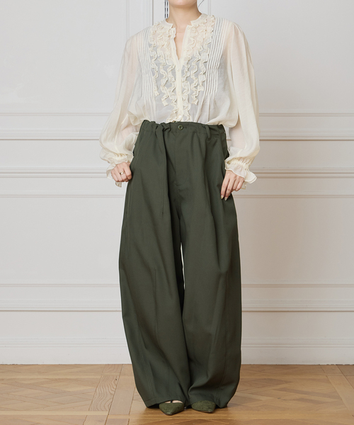 IENA LA BOUCLE（イエナラブークル）の「《追加》IENA LA BOUCLE ブライトギャバイージーバルーンパンツ（その他パンツ・レディース・ベージュ系その他/カーキ・38/36）」の15枚目の写真