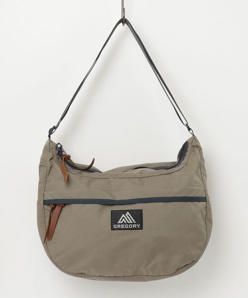 GREGORY(グレゴリー)の「サッチェルL SATCHEL L サンドストーム(ショルダーバッグ・メンズ・ベージュ系・ONE SIZE)」の1枚目の写真