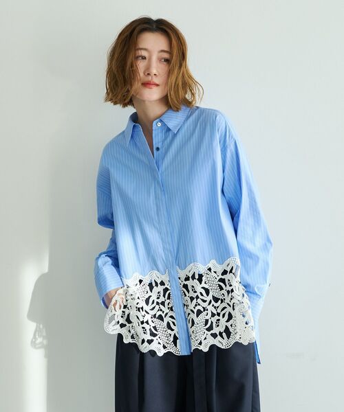YECCA VECCA(イェッカヴェッカ)の「レースヘムロングシャツ(シャツ/ブラウス・レディース・ストライプ/オフホワイト・FREE)」の13枚目の写真