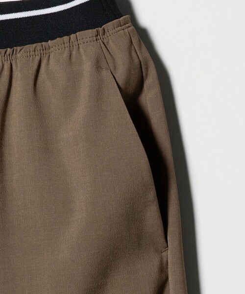 BEAUTY&YOUTH UNITED ARROWS（ビューティーアンドユースユナイテッドアローズ）の「ラインゴム ワイドパンツ ウォッシャブル 防シワ（その他パンツ・レディース・ブラック/ライム/モカ・S/XS/M）」の13枚目の写真