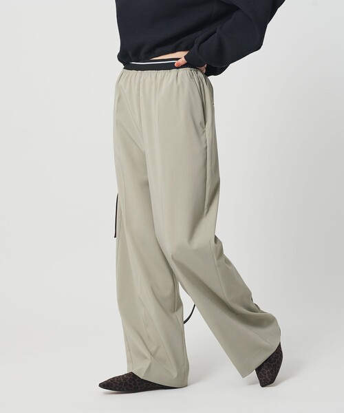 BEAUTY&YOUTH UNITED ARROWS(ビューティーアンドユースユナイテッドアローズ)の「ラインゴム ワイドパンツ ウォッシャブル 防シワ(その他パンツ・レディース・ブラック/ライム/モカ/ダークグレー・S/XS/M)」の6枚目の写真