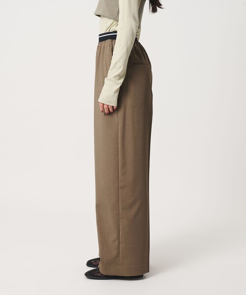 BEAUTY&YOUTH UNITED ARROWS(ビューティーアンドユースユナイテッドアローズ)の「ラインゴム ワイドパンツ ウォッシャブル 防シワ(その他パンツ・レディース・ブラック/ライム/モカ/ダークグレー・S/XS/M)」の9枚目の写真