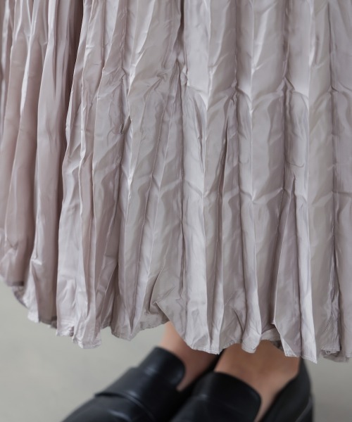 Bou Jeloud（ブージュルード）の「ワッシャーマットサテンスカート（スカート・レディース・チャコールグレー/ホワイト系その他/ライトカーキ・FREE）」の11枚目の写真